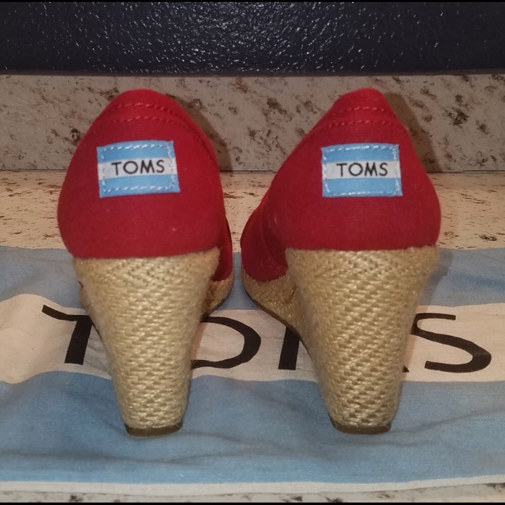 Toma peep toes wedges
